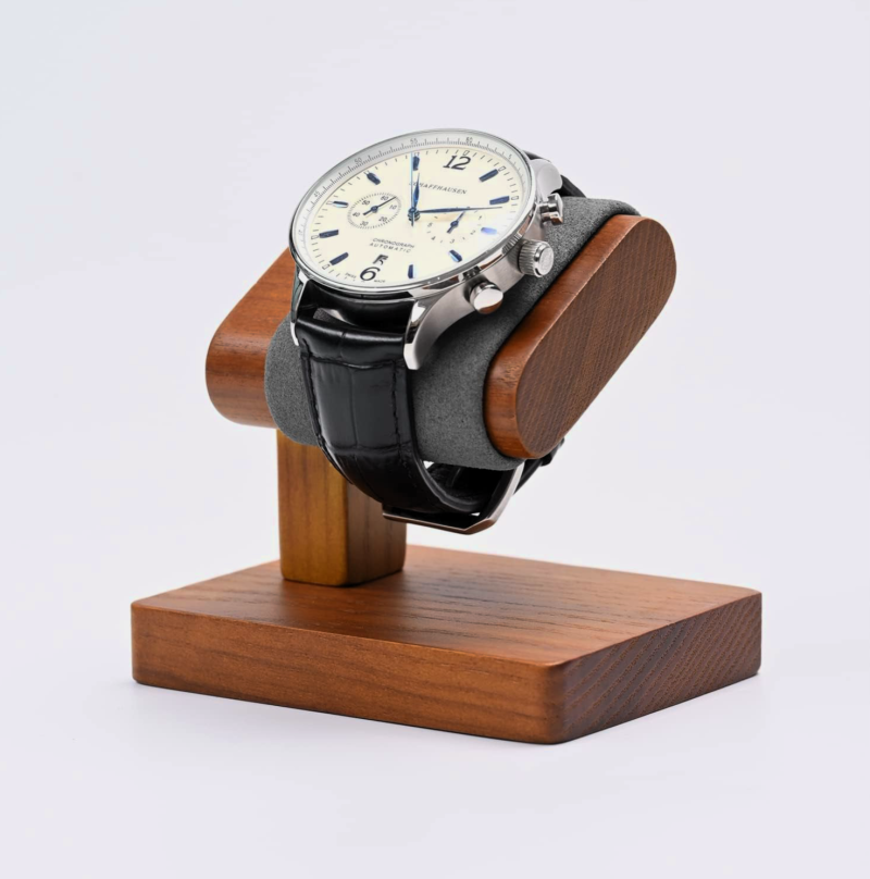 elegant-horlogehouder-massief-hout